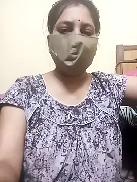 IvyStuart – webcam model profile photo Image 11