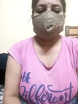 IvyStuart – webcam model profile photo Image 12