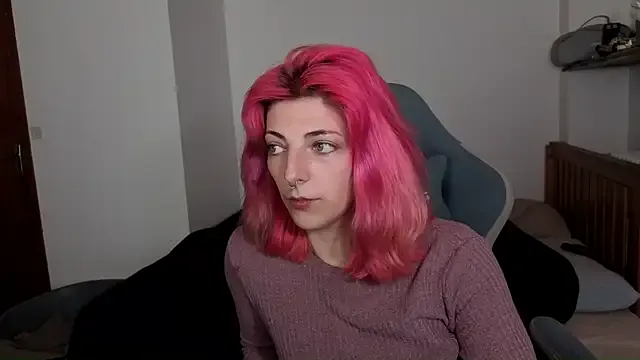 EsmeBrowm – webcam model profile photo Image 14