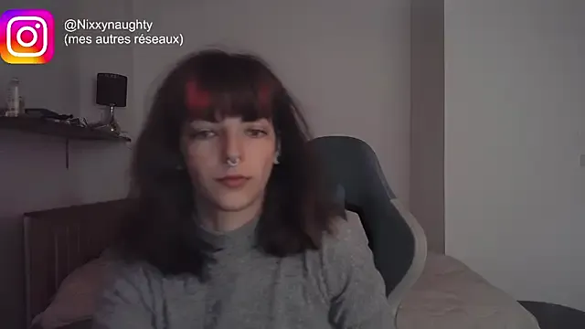 EsmeBrowm – webcam model profile photo Image 4