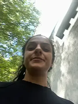 MiraKova – webcam model profile photo Image 18