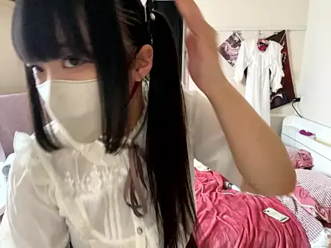 MilaDelays – webcam model profile photo Image 11