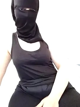 EsmeBrowm – webcam model profile photo Image 6