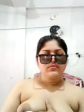 AnyaSin – webcam model profile photo Image 11