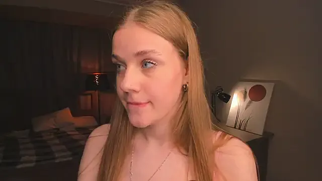 ErzabelLew – webcam model profile photo Image 19