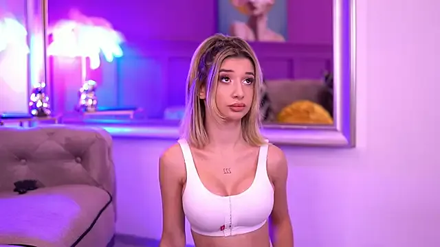 GracieCarter – webcam model profile photo Image 11