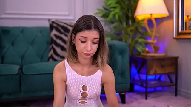 GracieCarter – webcam model profile photo Image 2