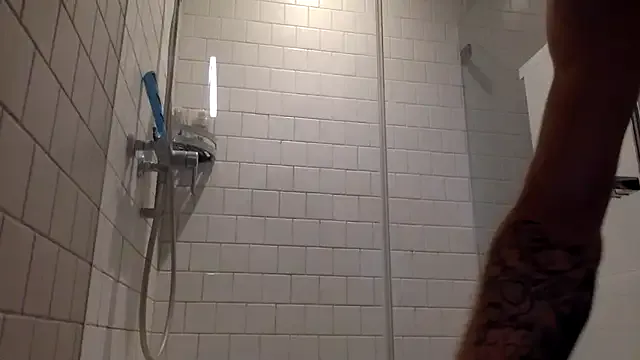 sara__xx__love – webcam model profile photo Image 13