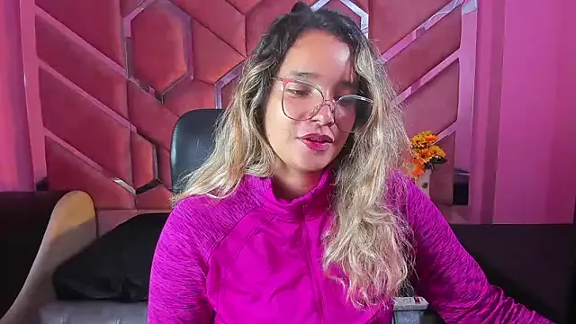 Olivia_Fox69 – webcam model profile photo