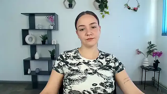 FariBanxOfficial – webcam model profile photo Image 7