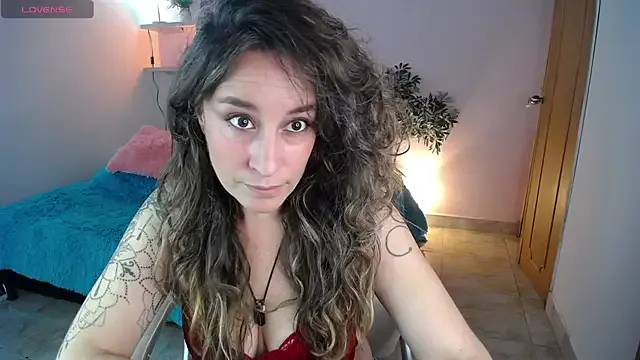 AlisAnne – webcam model profile photo Image 9