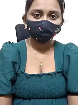 Pavani-Sexy Image 10