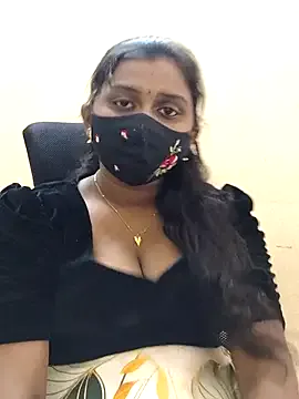Pavani-Sexy Image 11