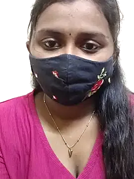 Pavani-Sexy Image 18