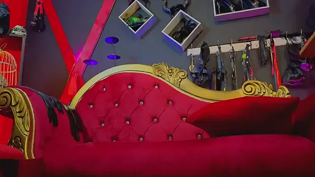 MiraKova – webcam model profile photo Image 19