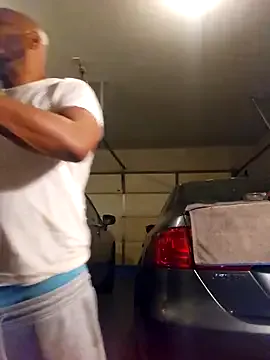 Crystallana – webcam model profile photo Image 2