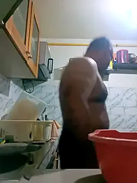 EvanyaRose – webcam model profile photo Image 4