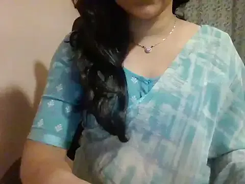 Mis_malika2 – webcam model profile photo Image 14