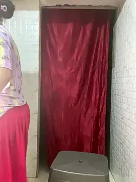 KateGale – webcam model profile photo Image 3