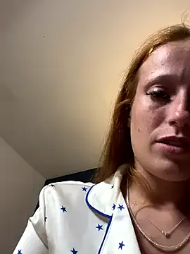 YasmienAtos – webcam model profile photo Image 9