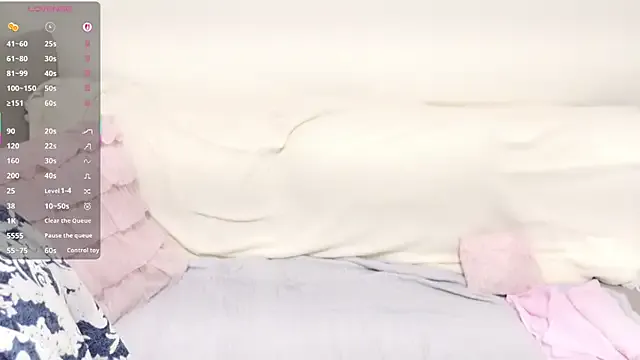 MiraKova – webcam model profile photo Image 3