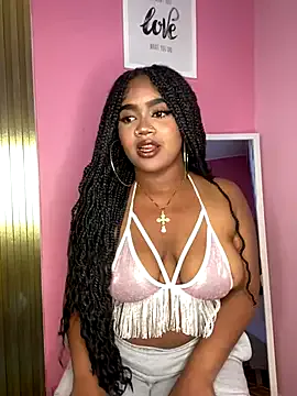 PrettySofiaa – webcam model profile photo