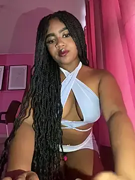 RuslanaXX – webcam model profile photo Image 12