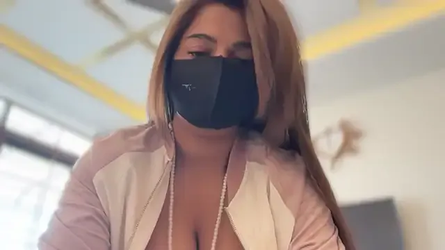 Rara__oo – webcam model profile photo Image 4