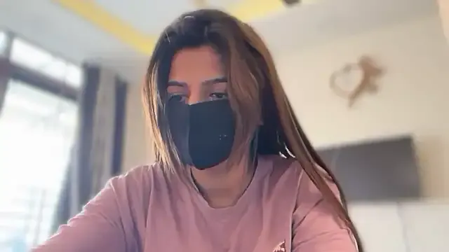 Rara__oo – webcam model profile photo Image 9