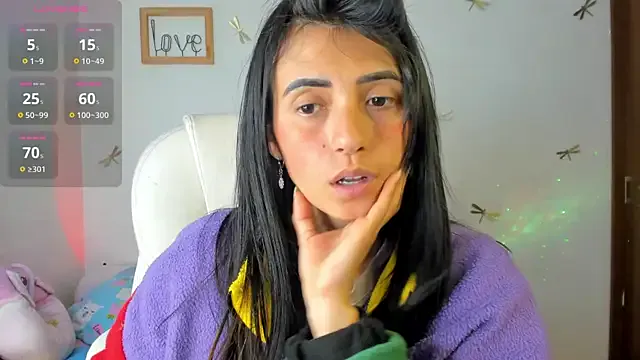 ErzabelLew – webcam model profile photo Image 10