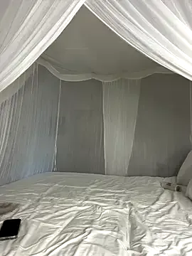 IvyStuart – webcam model profile photo Image 15