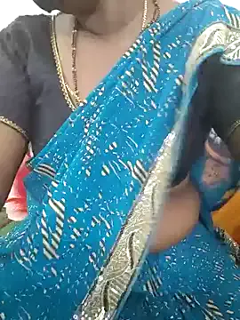 Mis_malika2 – webcam model profile photo Image 6