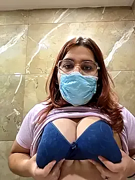 HeleneMonroe – webcam model profile photo Image 4