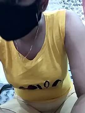 VickiAstra – webcam model profile photo Image 7