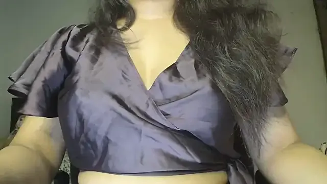 CrystalBarlow – webcam model profile photo Image 12