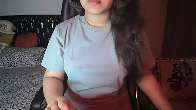 CrystalBarlow – webcam model profile photo Image 13