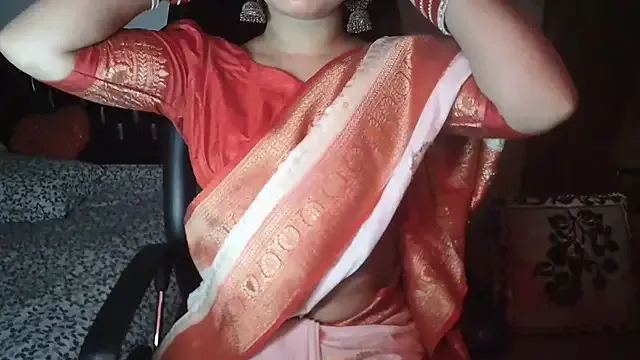 CrystalBarlow – webcam model profile photo Image 15