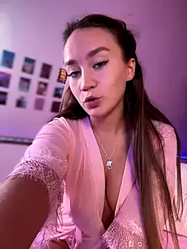 IsabelaGuerra – webcam model profile photo Image 18