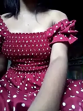 Alirawrz – webcam model profile photo Image 5