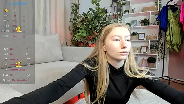 AnnaAurikas – webcam model profile photo Image 18