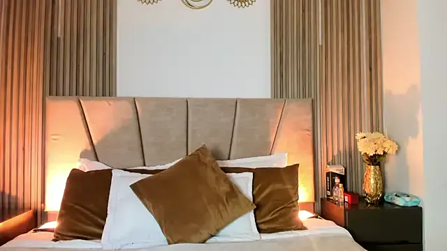 ElaRossie – webcam model profile photo Image 6