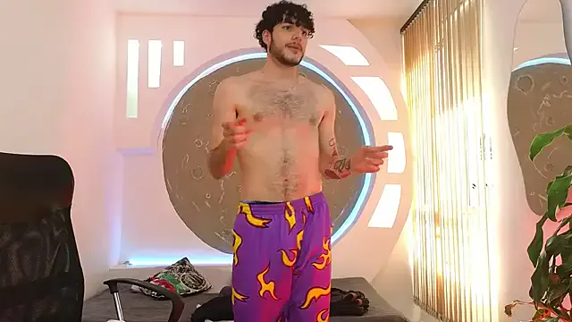 Taanni – webcam model profile photo Image 15