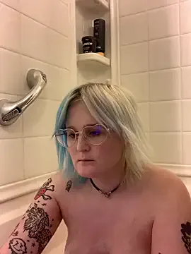seraphine23 – webcam model profile photo Image 4
