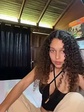 Rati_Curly Image 8