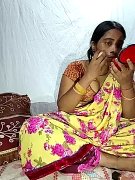 Gia – webcam model profile photo Image 7