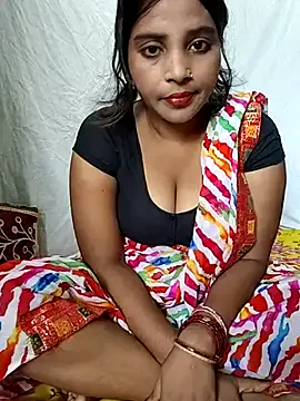 Gia – webcam model profile photo Image 9