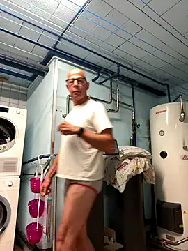 YasmienAtos – webcam model profile photo Image 13