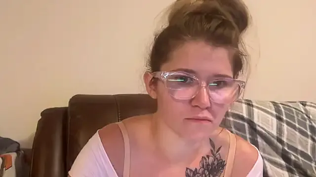 DanikaPatricks – webcam model profile photo Image 9