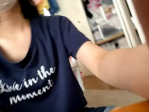 AnnAbbey – webcam model profile photo Image 10