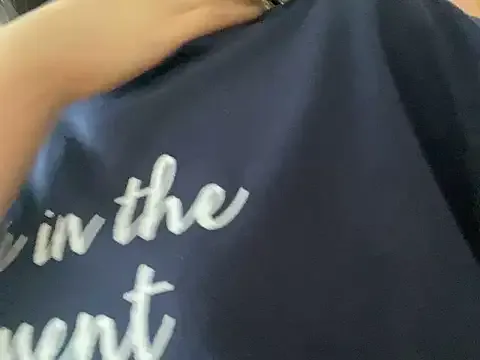 AnnAbbey – webcam model profile photo Image 19